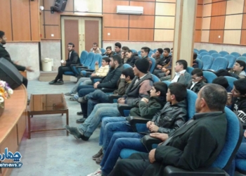 برگزاری نشست صمیمی جوانان و نوجوانان شهر کیاسر با فرمانده بسیج چهاردانگه