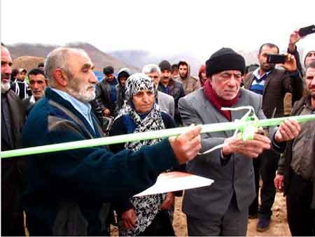 افتتاح زمین فوتبال شهید مهدی چهاردانگی در روستای چالو