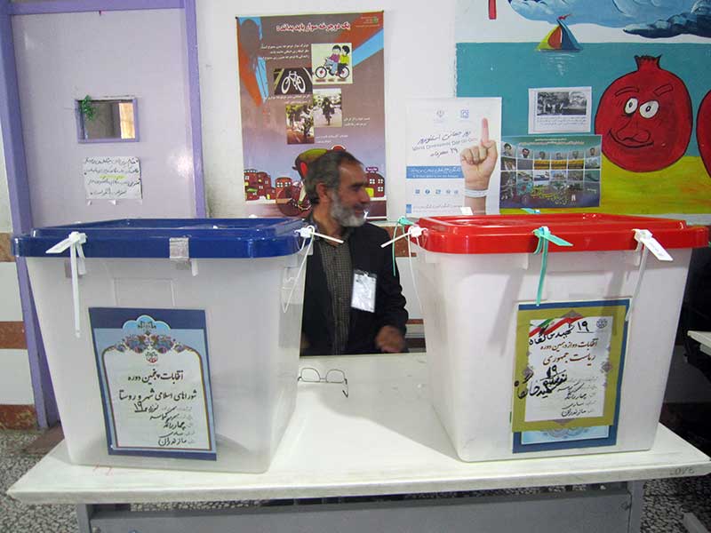 برگزاری انتخابات در بخش چهاردانگه همزمان با سراسر کشور