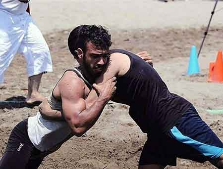 موفقیت سیدحسین ساداتی بالادهی در مسابقات کشتی ساحلی انتخابی تیم ملی