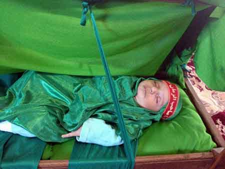 گزارش تصویری مراسم شیرخوارگان حسینی در شهر کیاسر