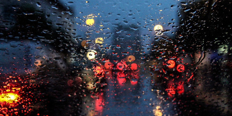 بارش باران در محورهای مواصلاتی مازندران