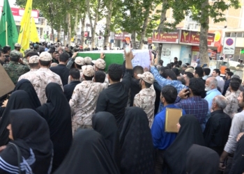 فیلم: تشییع پیکر پاک شهید عارف نوریان در ساری