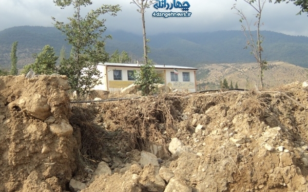 سیل اخیر به مدرسه چالو خسارت وارد کرد
