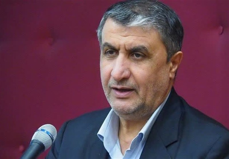اسلامی: دشمن به دنبال ایجاد خدشه در باور جوان انقلابی ایران است