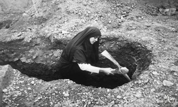 شیر زن چهاردانگه ای که همه را انگشت به دهان کرده بود
