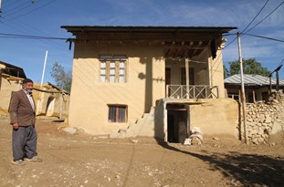 روستاگردی در مالخواست با بوی کاهگل و نان محلی