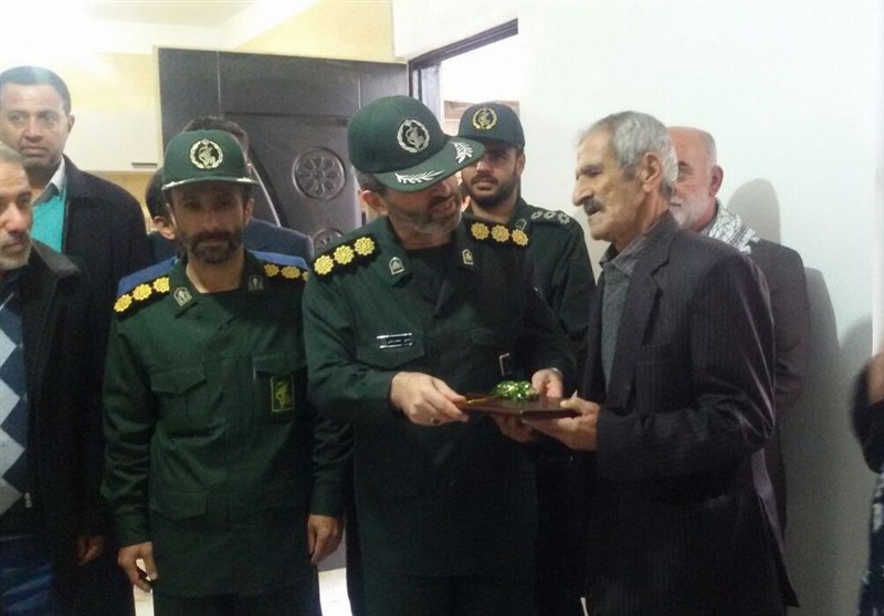۳۵ خانواده نیازمند مازندرانی خانه‌دار شدند