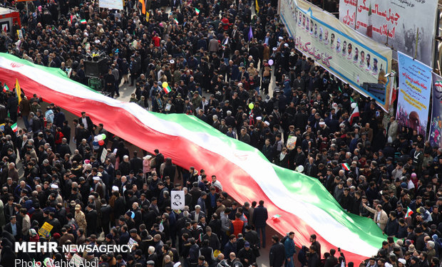 ملت ایران تمدن نوین اسلامی را برای بشریت محقق می کند