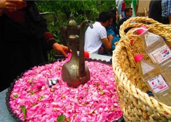مستندی با طعم گلاب