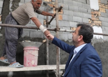 بازدید استاندار مازندران از بازسازی مناطق سیل زده