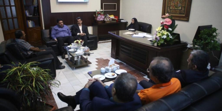 نقد واقع گرایانه رسانه‌ها، عملکرد مدیران را تقویت می‌کند