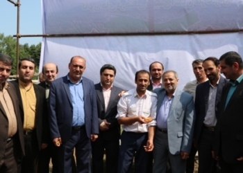 بازدید معاون وزیر آموزش و پرورش از غرفه کانون فرهنگی تربیتی شهید رجایی چهاردانگه