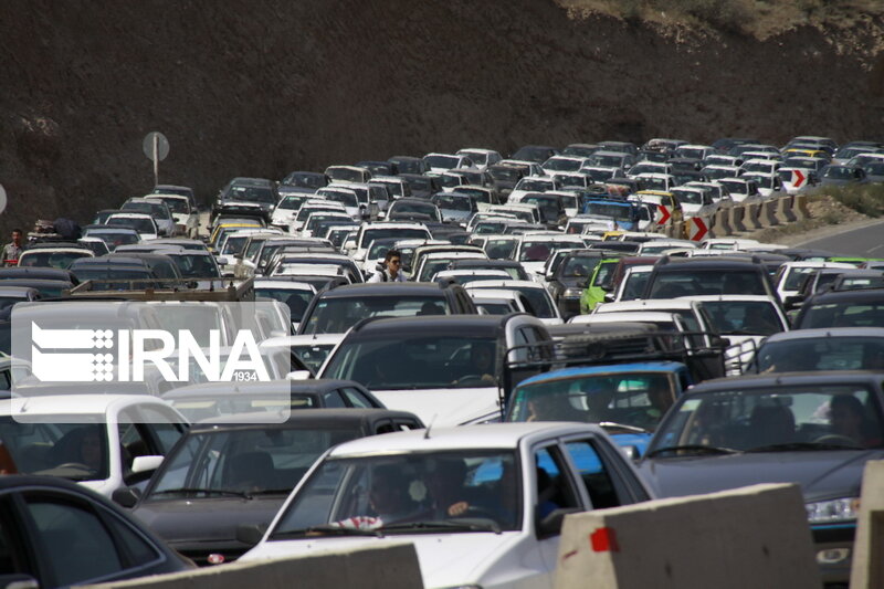 قفل ترافیک سنگین بر جاده‌های وروردی مازندران