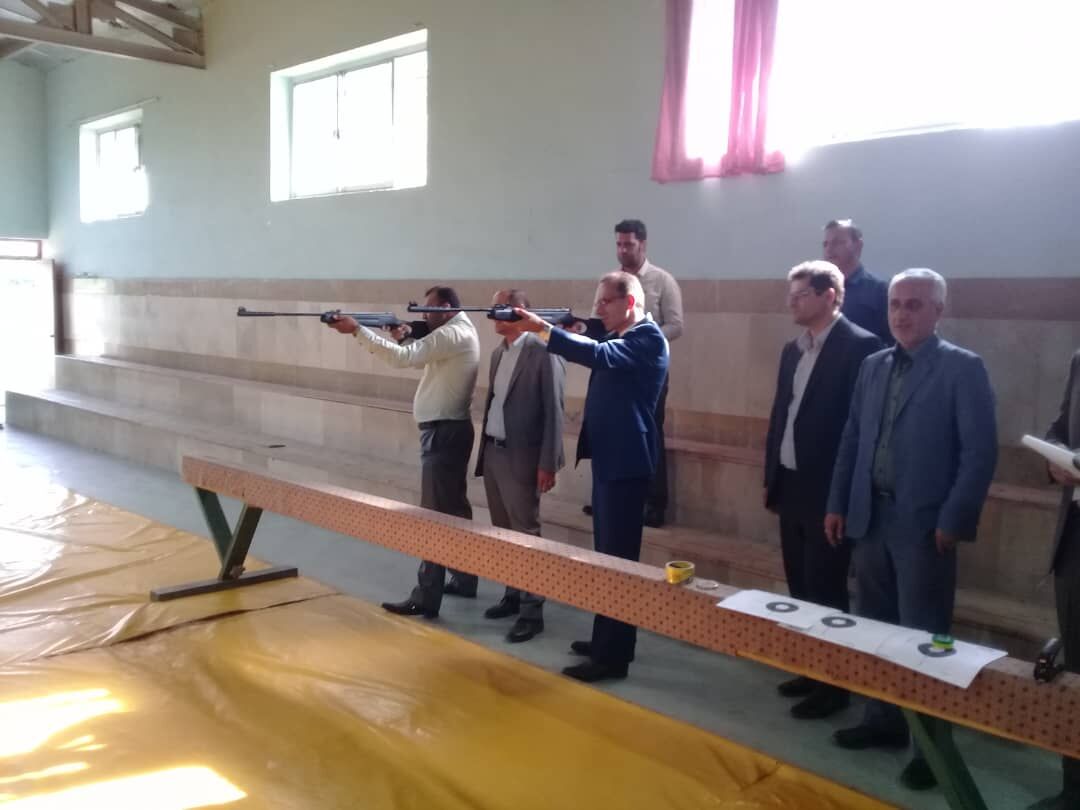 مدیران دولتی میاندرود در مسابقات تیراندازی شرکت کردند