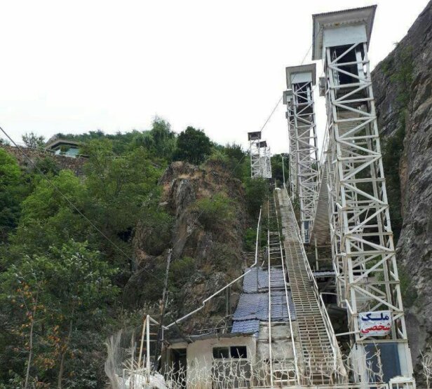 گزارشی از ساخت ویلای آسانسوردار در ارتفاعات کلاردشت
