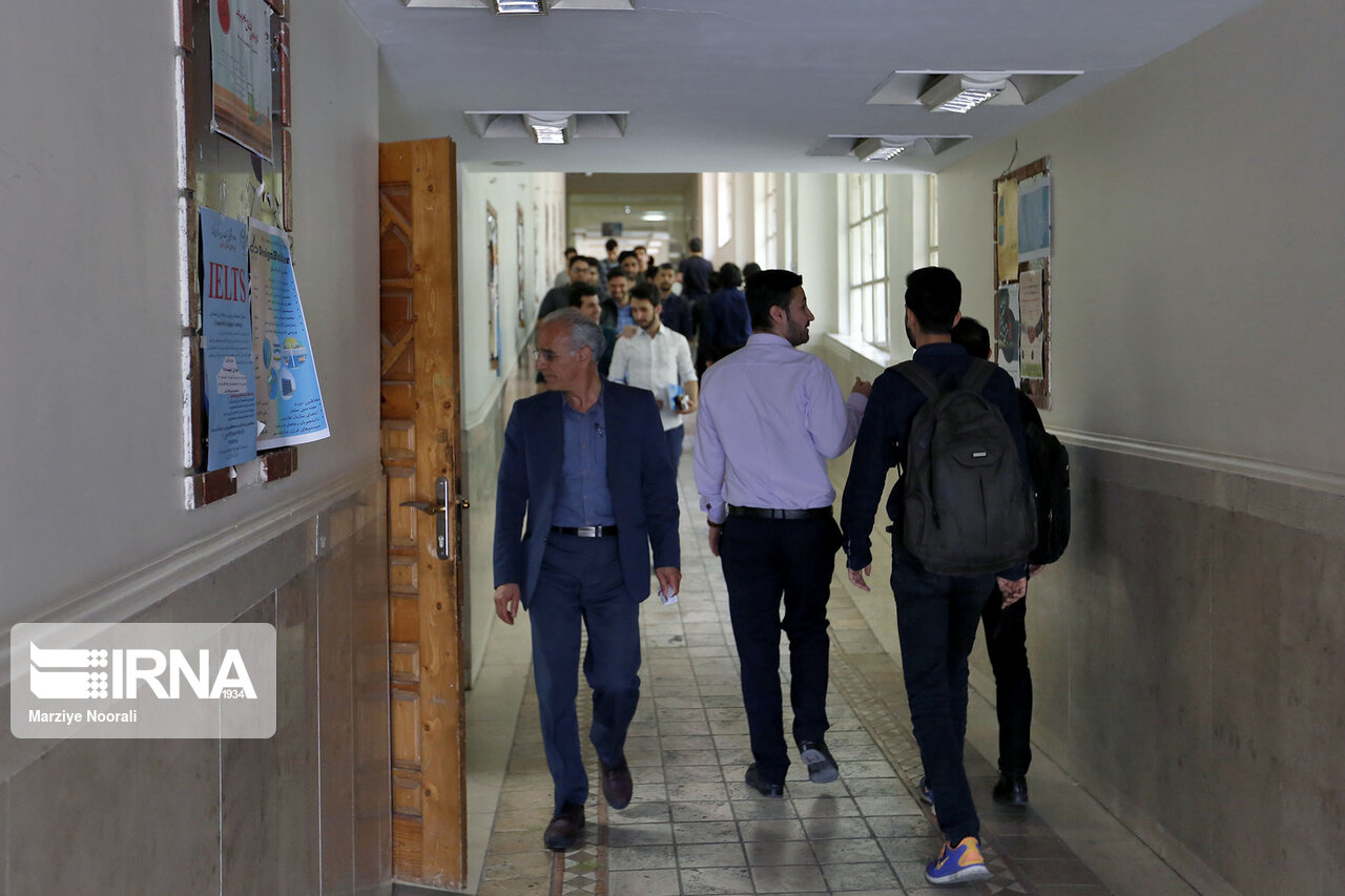 تحصیل حدود ۱۵۰ هزار دانشجو در مازندران