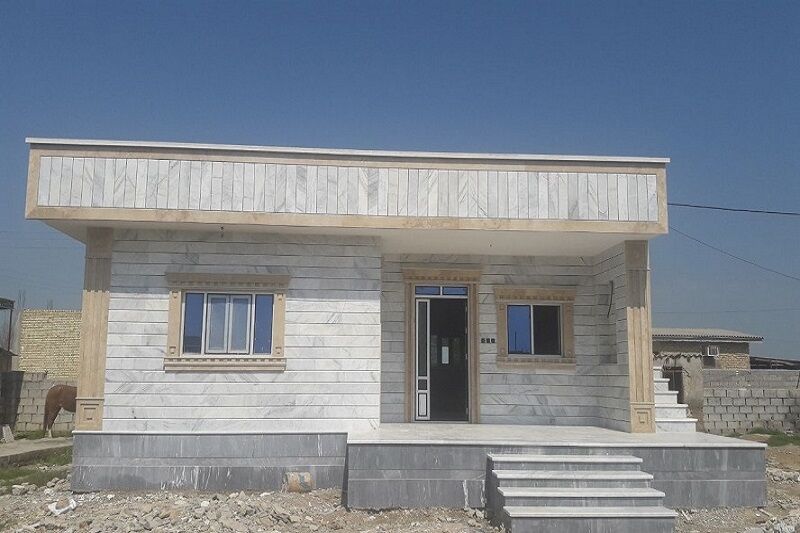 دانش آموزان مازندران برای یتیمان خانه ساختند