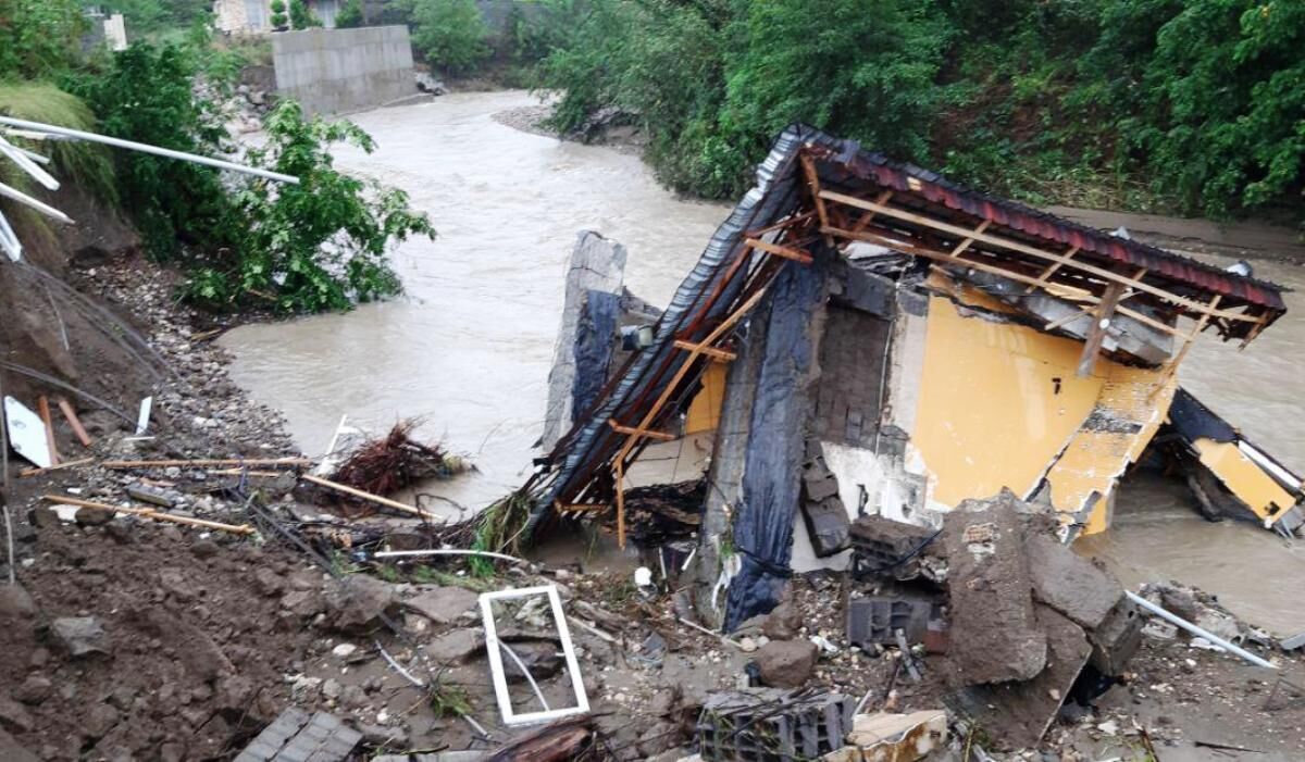 سیل اخیر ۲۱ میلیارد تومان به عباس‌آباد خسارت زد