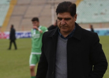 سرمربی نساجی از هواداران تیم عذرخواهی کرد