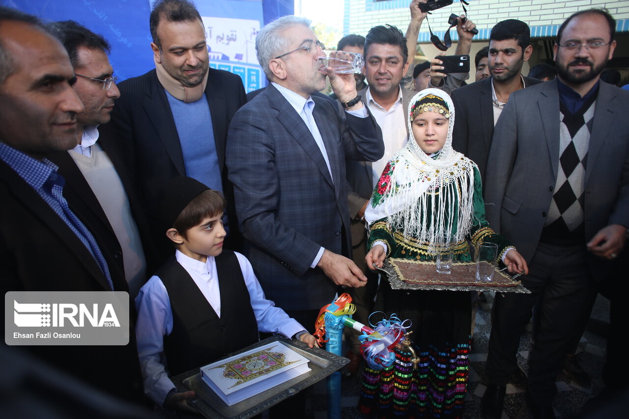 افتتاح طرح‌های آب‌رسانی مازندران با حضور وزیر نیرو در روستای ریکنده قائمشهر