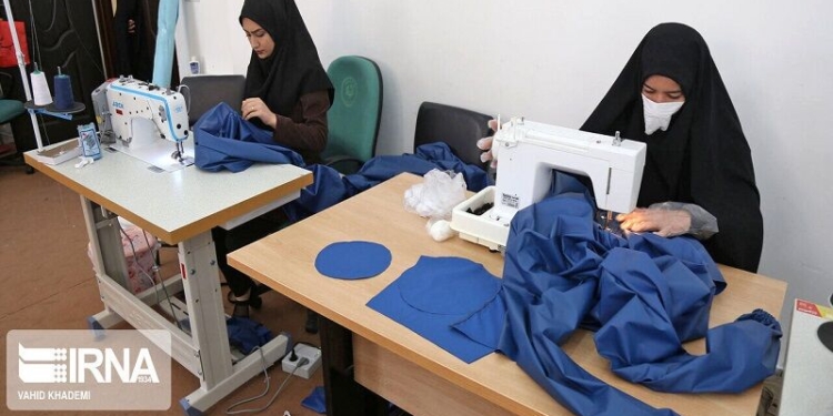 تهیه لباس بیمارستانی در جویبار برای مقابله با ویروس کرونا