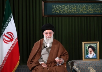 رهبر انقلاب سال ۱۳۹۹ را سال «جهش تولید» نامگذاری کردند