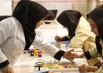 هنرجویان مازندران به بسیج تولیدکنندگان اقلام بهداشتی مقابله با کرونا پیوستند