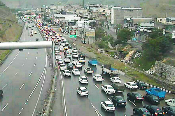 محور قزوین-همدان مسدود شد/ ترافیک سنگین در آزادراه کرج-تهران