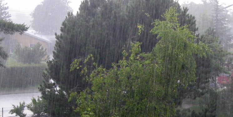 وزش باد شدید و رگبارهای بهاری مهمان امشب و فردای آسمان مازندران