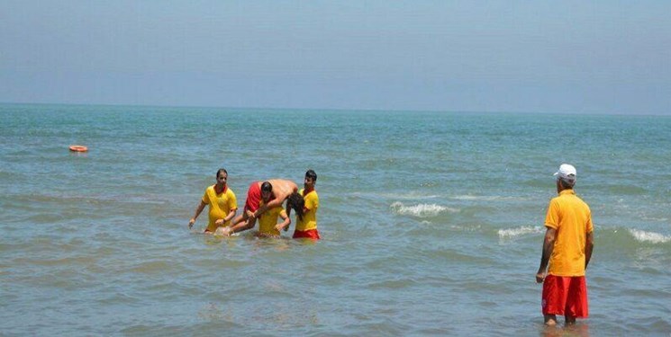 نجات‌ 110 نفر از غرق شدن  در دریای مازندران/ تاکید بر جدی گرفتن هشدارها