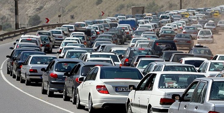 ترافیک سنگین در مسیرهای خروجی مازندران/ «هراز» و «کندوان» یک‌طرفه است