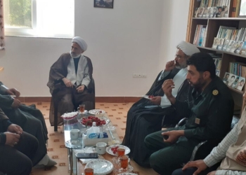 جلسه امام جمعه، فرمانده سپاه چهاردانگه و قرار گاه پیشرفت و آبادانی با آیت الله لایینی