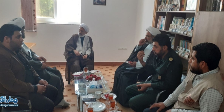 جلسه امام جمعه، فرمانده سپاه چهاردانگه و قرار گاه پیشرفت و آبادانی با آیت الله لایینی