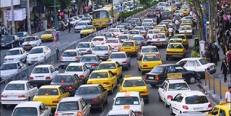 ترافیک پرحجم در محورهای شمال/  یک‌طرفه شدن هراز و کندوان