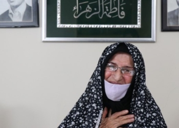شهدای دفاع مقدس به کمک مدافعان سلامت می‌آیند/ مادری که به نیت فرزندان شهیدش از مالش گذشت