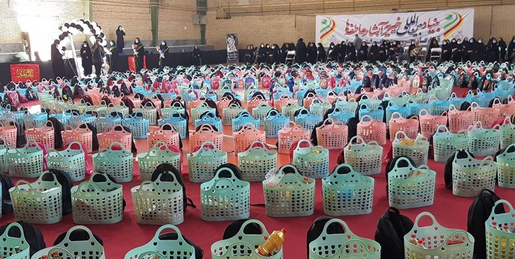 توزیع 200 بسته کمک مومنانه و 2 هزار پرس اطعام‌دهی در ساری
