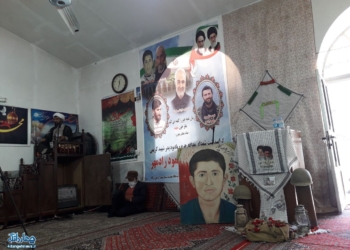 گرامیداشت شهدای مدافع حرم و یادبود پدر شهید کریمی در روستای ترکام برگزار شد+ عکس