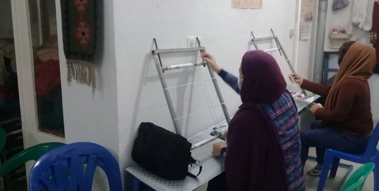 بانویی که تار و پود زندگی را به‌هم گره می‌زند/ از مسؤولان انتظار حمایت دارم