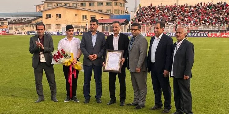 داور بین‌المللی فوتبال ایران در زادگاهش تجلیل شد