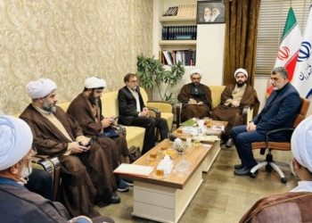 مشکلات محله در مساجد حل شود