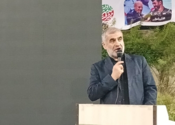 نیکزاد: رئیس‌جمهور باید در تأمین زندگی با عزت برای ملت، کارآمد باشد