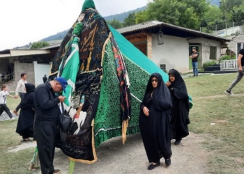 طنین یا حسین در نخل گردانی روستای گنگرج کلا آمل