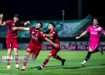 عباس‌زاده با هوادار به توافق رسید