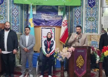 استقبال گرم چمستانی‌ها از «آلما حسینی» دارنده مدال برنز وزنه‌برداری قاره کهن