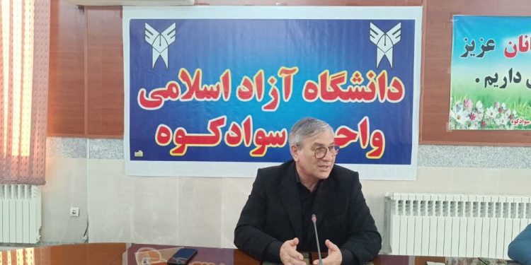  حکمت رهبری، بصیرت اجتماعی را سد راه فتنه کرد