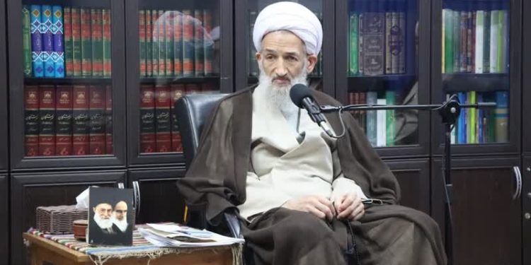 روح استکبارستیزی و مقاومت در حوزه و دانشگاه زنده باشد