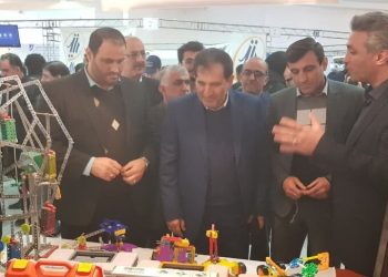عقد ۶ قرار داد پژوهشی بین دانشگاه آزاد اسلامی و صنعت