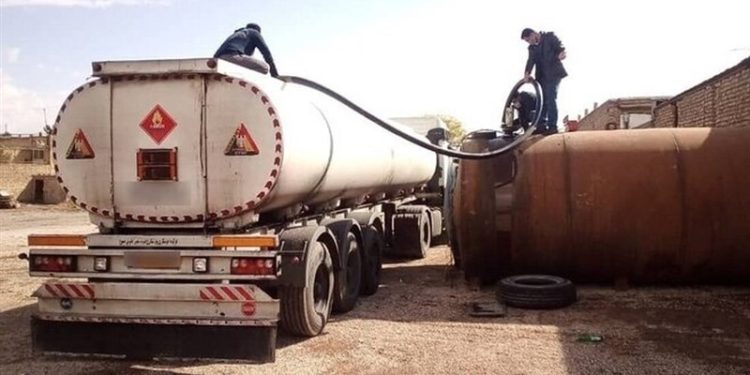 کشف ۶۰ هزار لیتر سوخت قاچاق دربخش چهاردانگه