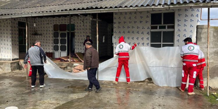  آسیب‌دیدگی ۱۱ منزل مسکونی در اثر توفان و وزش تندباد در جویبار